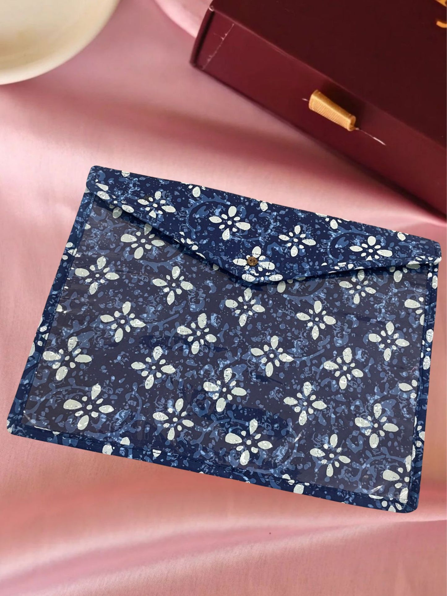 Ikat Trasparent Organizer