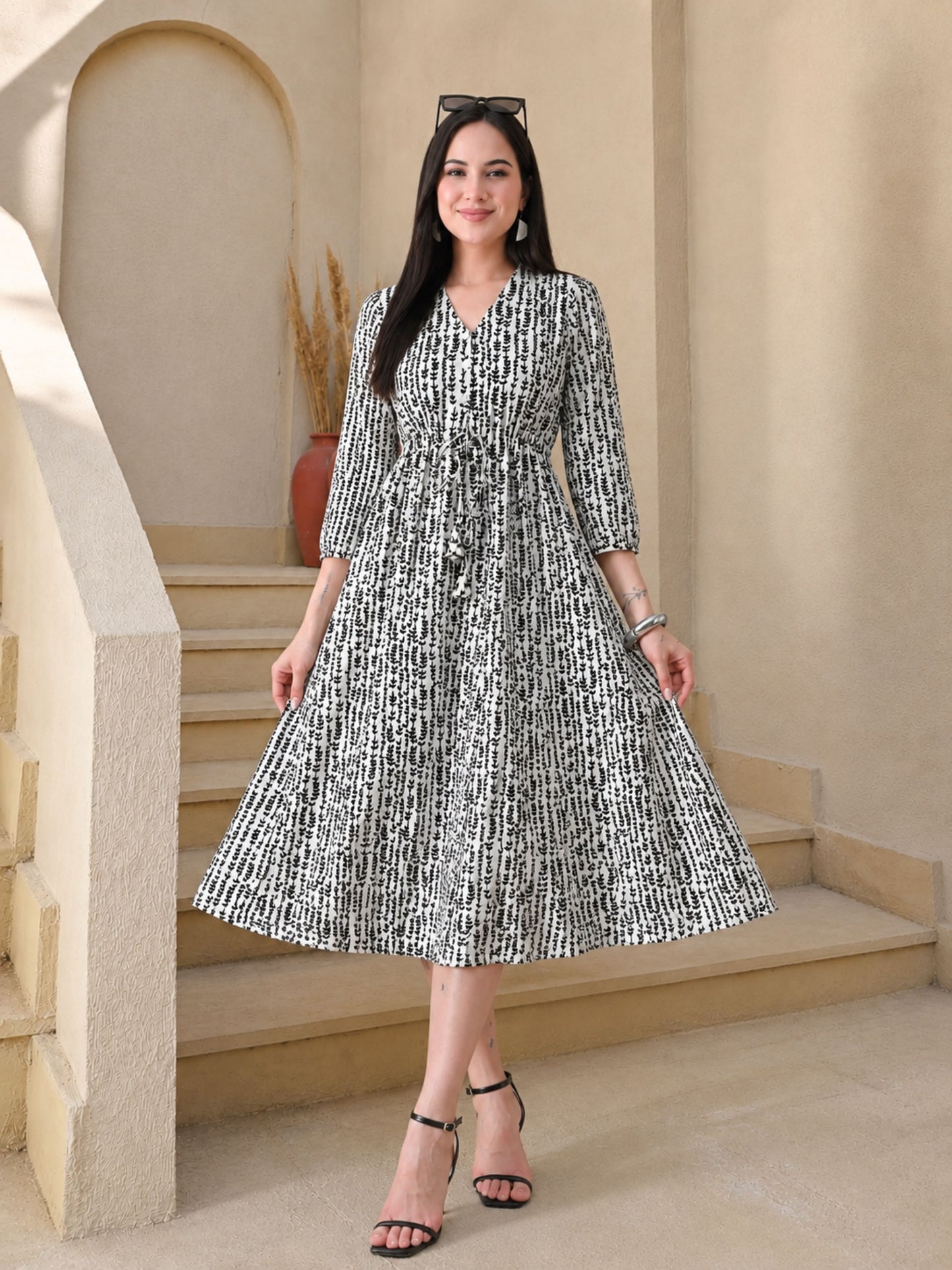 Monotone Dress