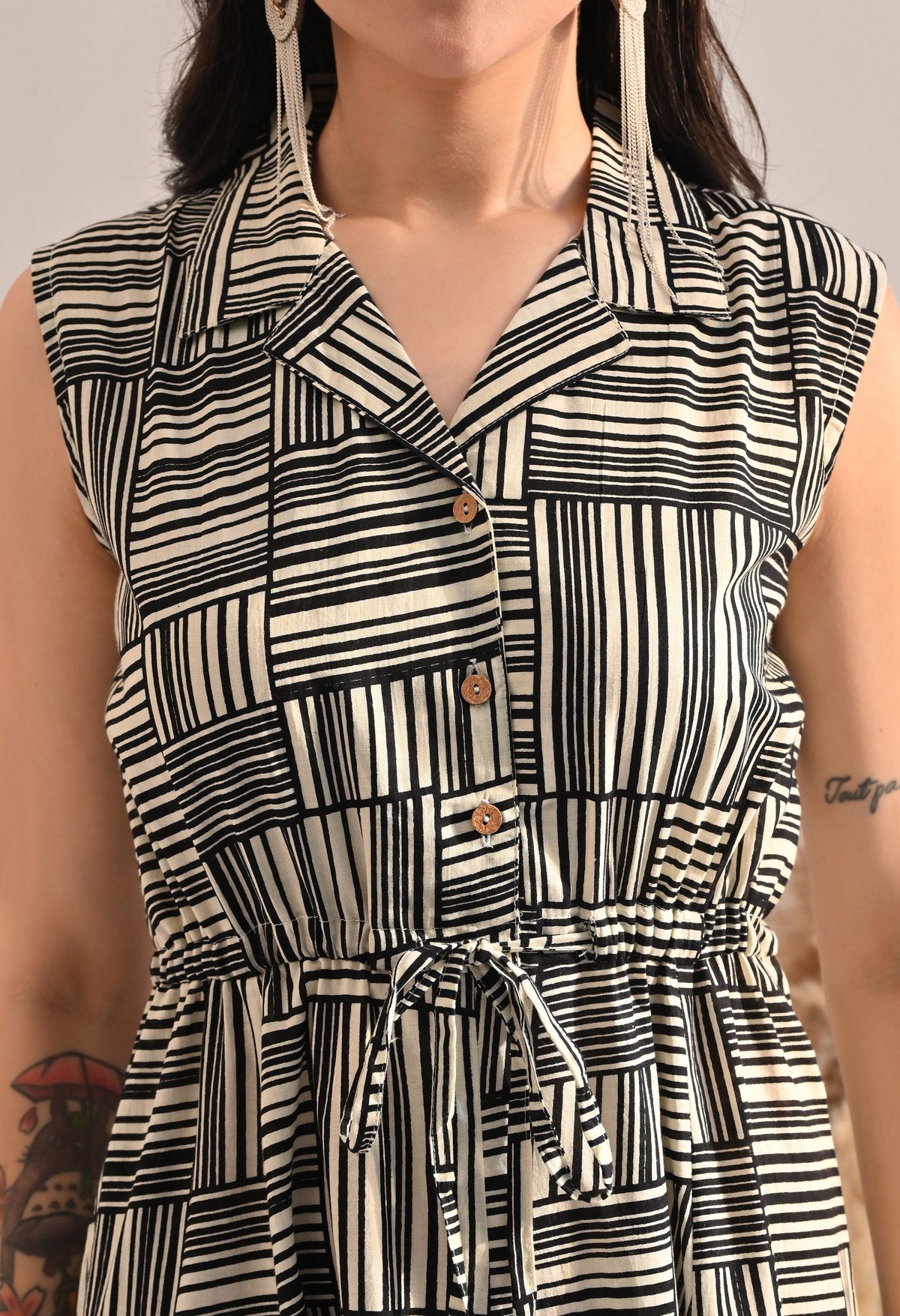 Mono Fit Dress