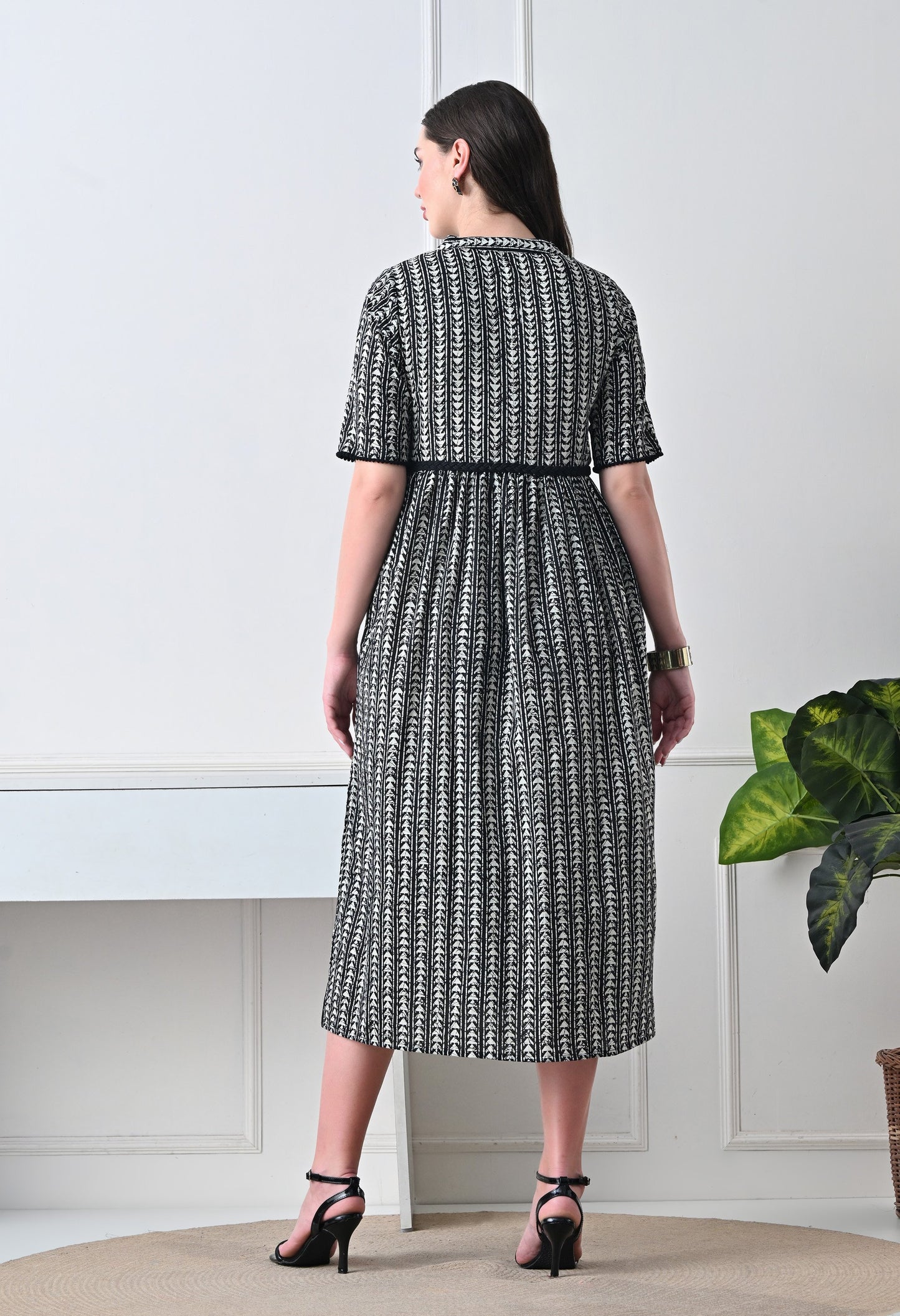 Mono Wave Dress