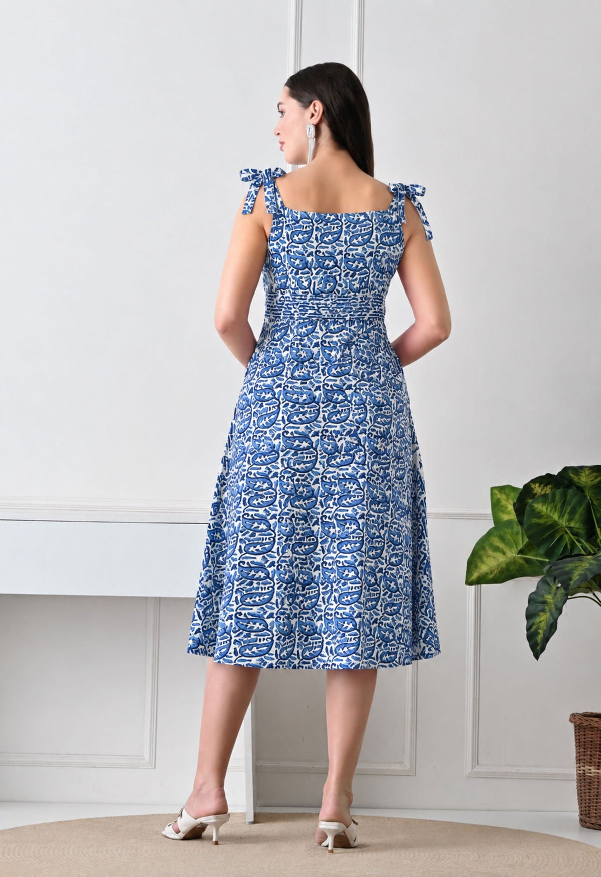 Metro Tie-up Dress
