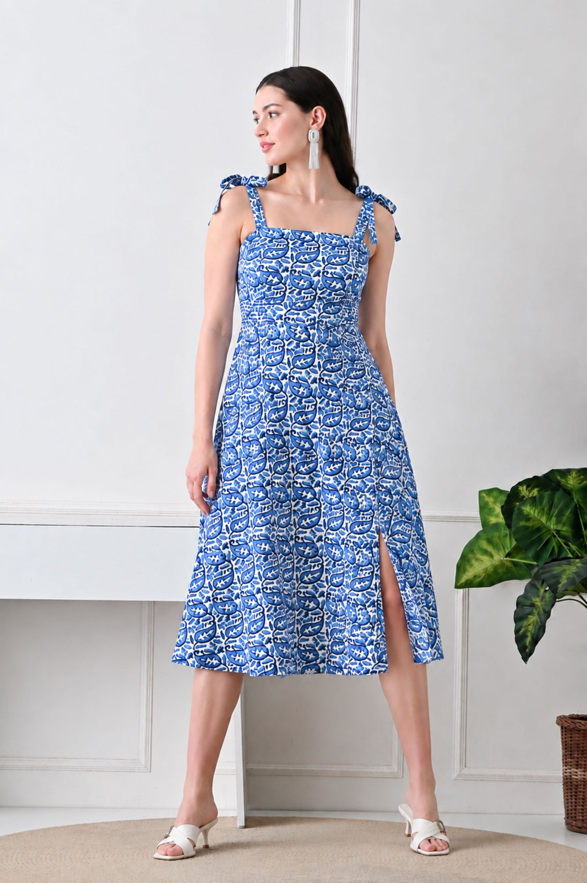 Metro Tie-up Dress