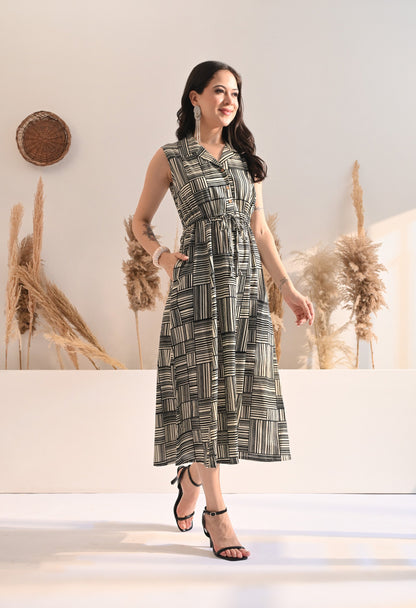 Mono Fit Dress