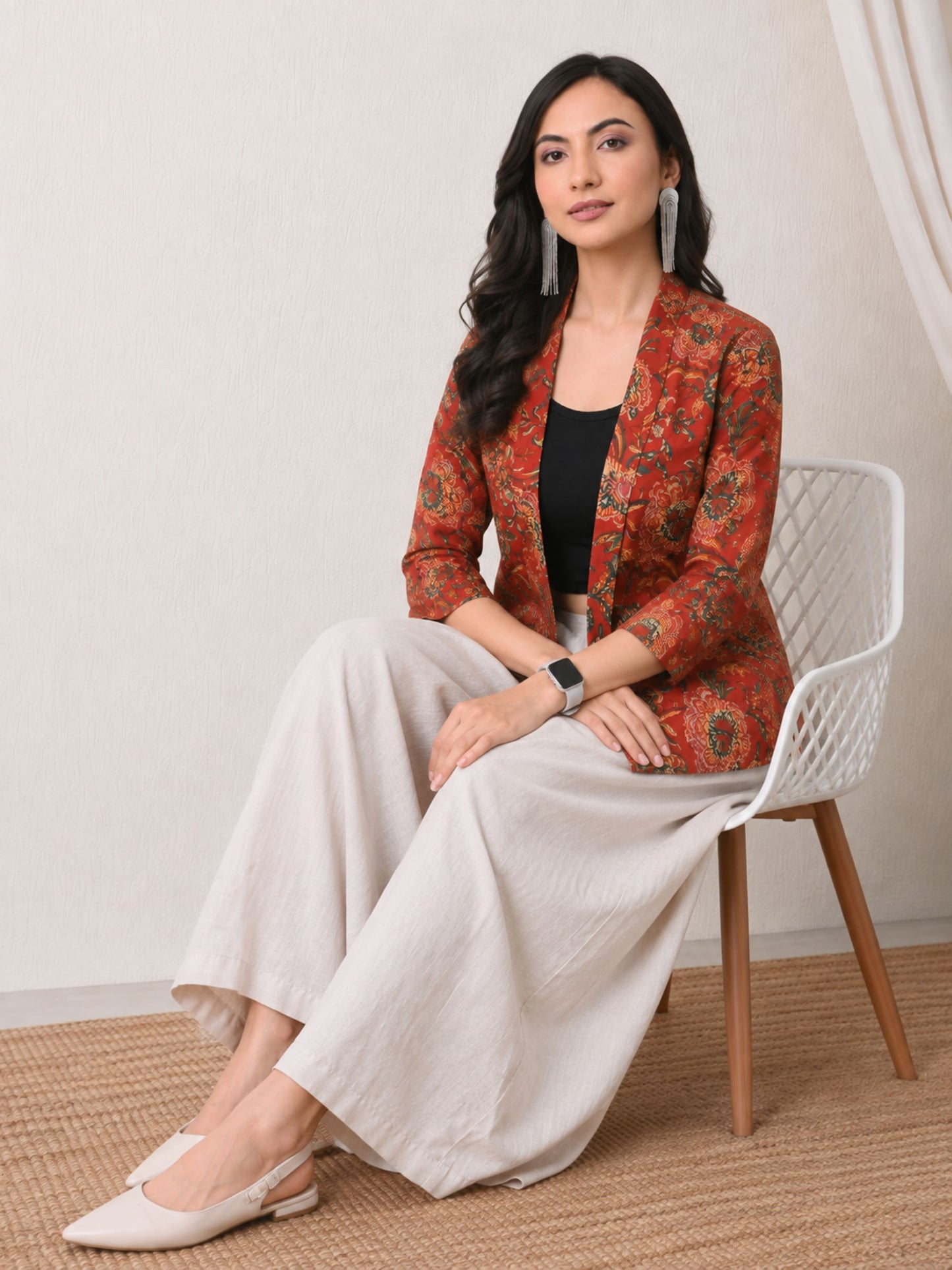 Bahara Shrug