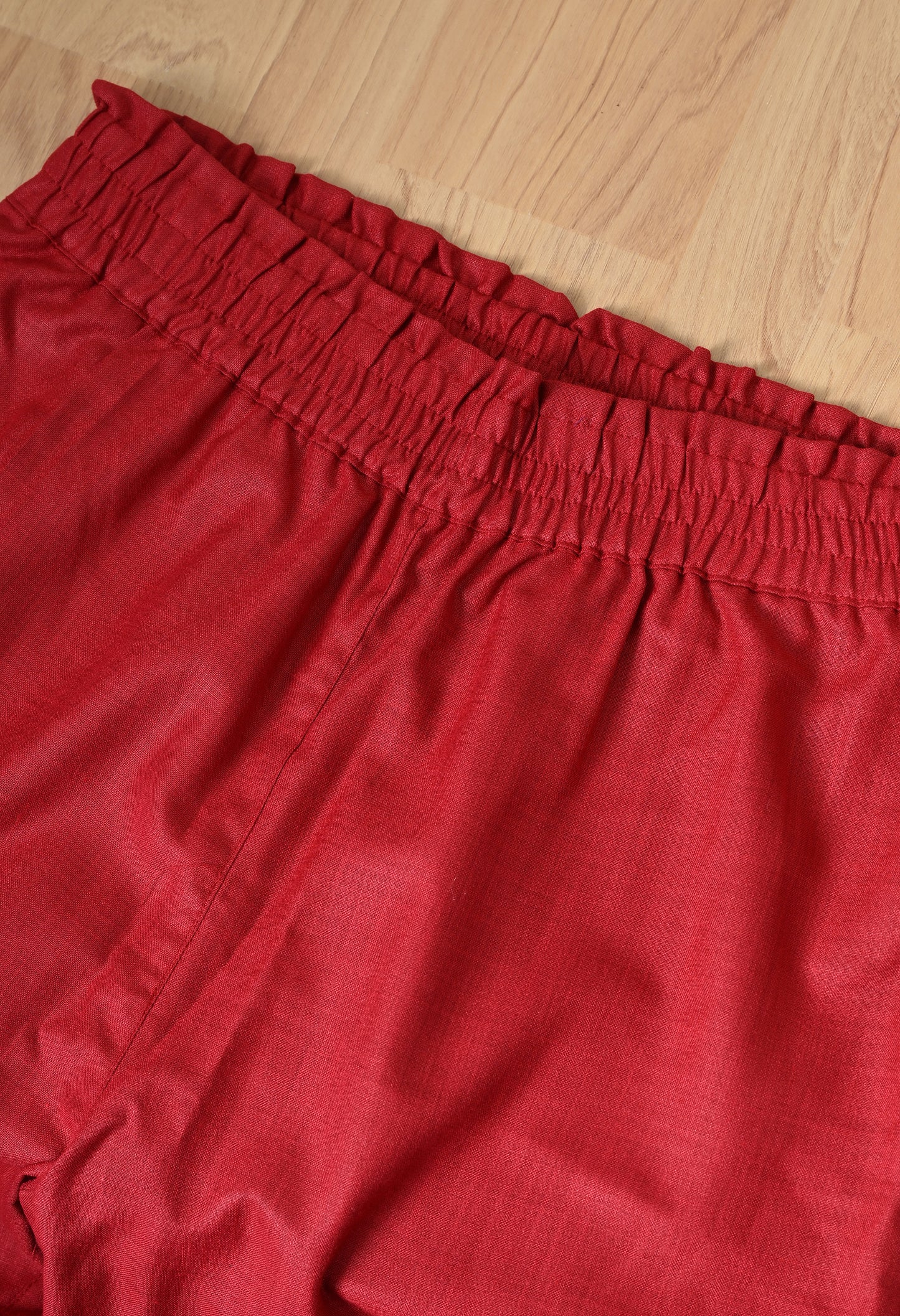 Maroon solid relaxed Pants